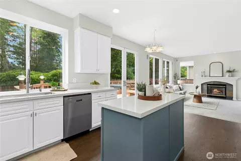 Kitchen - 14708 54th Ave SE, Everett, WA 98208 photo 1 of 4