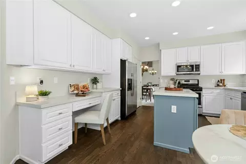 Kitchen - 14708 54th Ave SE, Everett, WA 98208 photo 3 of 4