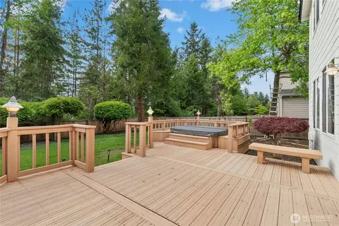 Exterior - 14708 54th Ave SE, Everett, WA 98208 photo 3 of 7