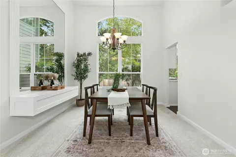 Dining - 14708 54th Ave SE, Everett, WA 98208 photo 2 of 2