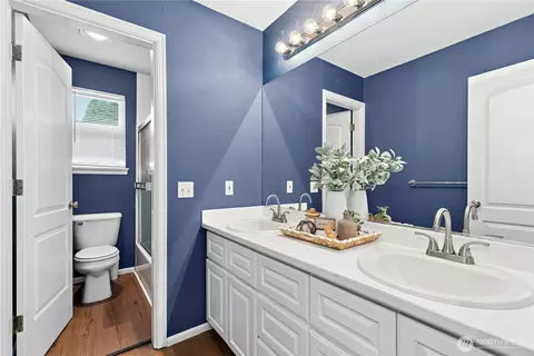 Bath - 14708 54th Ave SE, Everett, WA 98208 photo 4 of 4