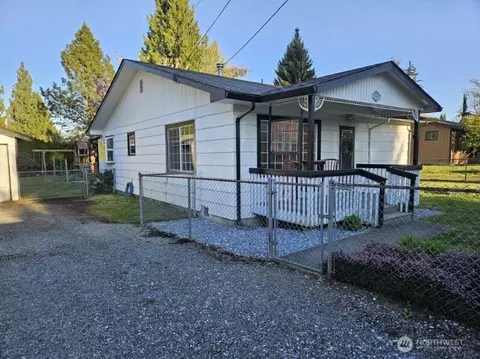 2705 Cedar Rd, Lake Stevens, WA 98258