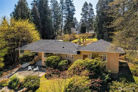 2209 NE 177th St, Shoreline, WA 98155