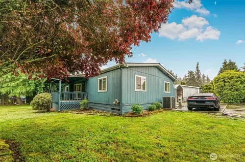 980 Falcon Rd, Camano Island, WA 98282
