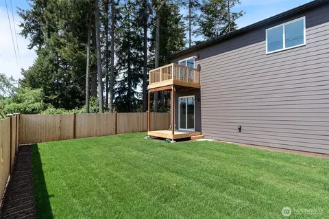 Exterior - 2312 75th St #B, Everett, WA 98203 photo 4 of 5