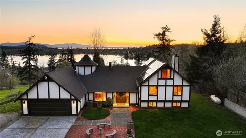 5225 E North St, Bellingham, WA 98226