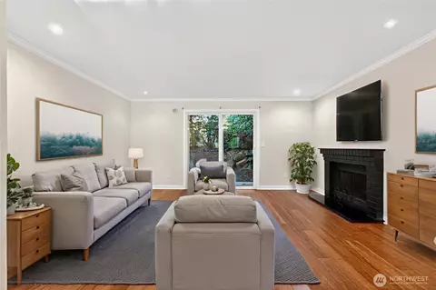 14010 NE 181st Pl #C102, Woodinville, WA 98072