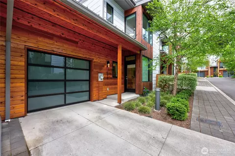 227 Ebi Ln NE, Bainbridge Island, WA 98110