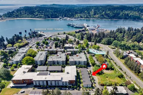 227 Ebi Ln NE, Bainbridge Island, WA 98110