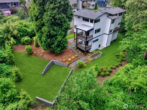 5942 21st Ave SW, Seattle, WA 98106