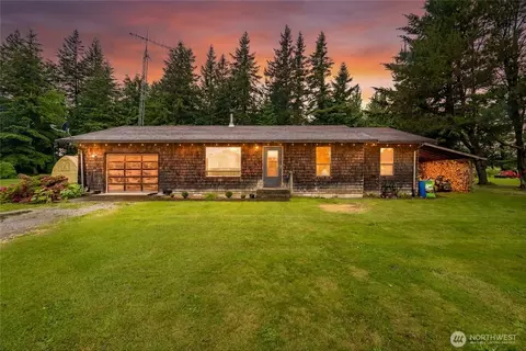 Exterior - 1320 Lunde Ln, Everson, WA 98247 photo 3 of 16