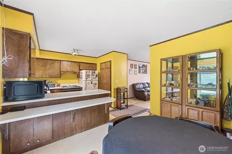 Kitchen - 1320 Lunde Ln, Everson, WA 98247 photo 3 of 3