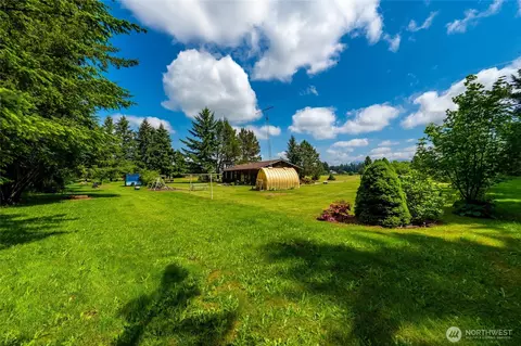 Exterior - 1320 Lunde Ln, Everson, WA 98247 photo 4 of 16