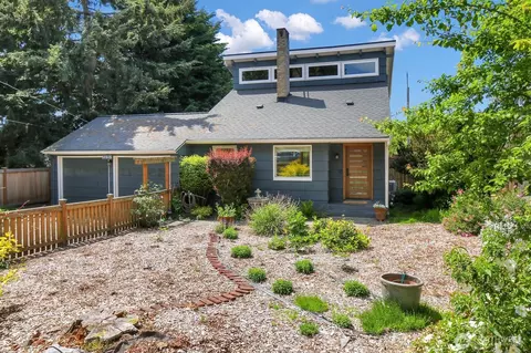 10515 1st Ave NW, Seattle, WA 98177