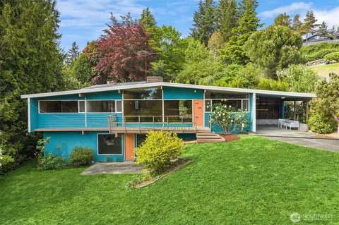 6180 NE 185th St, Kenmore, WA 98028