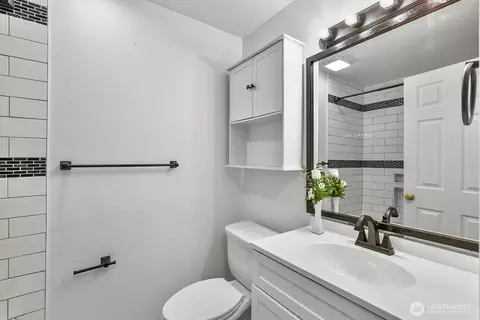 Bath - 341 S Lewis St, Monroe, WA 98272 photo 1 of 4