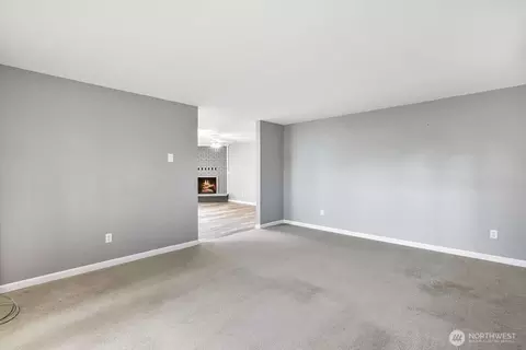Living - 341 S Lewis St, Monroe, WA 98272 photo 3 of 6
