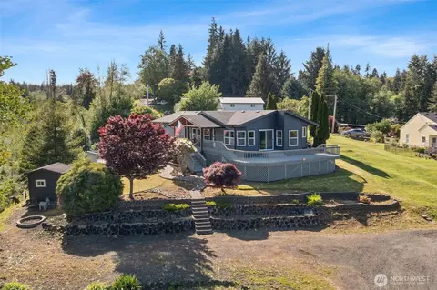 526 Taft Ave, Raymond, WA 98577