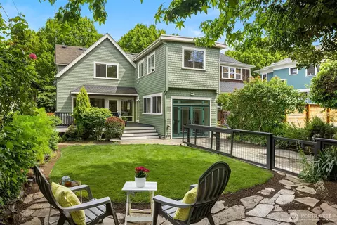 1131 19th Ave E, Seattle, WA 98112