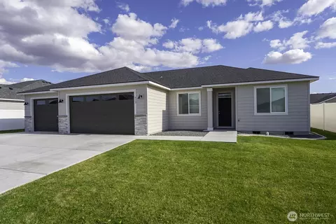 912 7th Ave NE, Ephrata, WA 98823