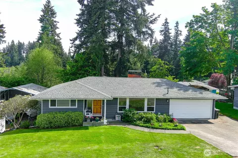 1812 74th St SE, Everett, WA 98203