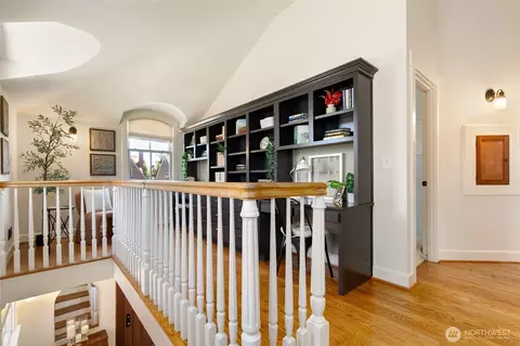 Entry Way - 2017 36th Ave W, Seattle, WA 98199 photo 2 of 2