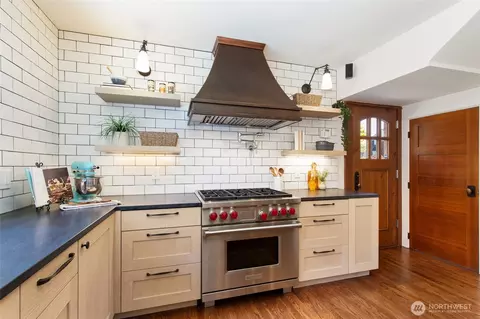 Kitchen - 2017 36th Ave W, Seattle, WA 98199 photo 4 of 4