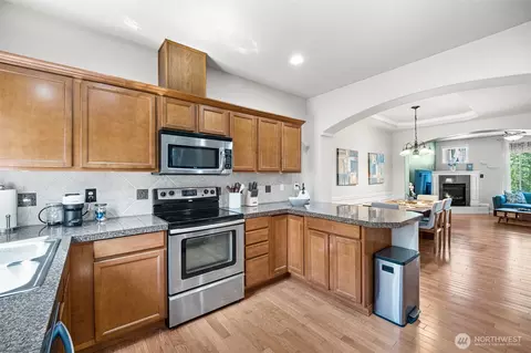Kitchen - 524 Pilchuck Path, Everett, WA 98201 photo 2 of 2