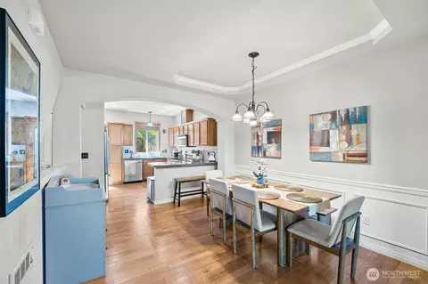Dining - 524 Pilchuck Path, Everett, WA 98201 photo 2 of 2