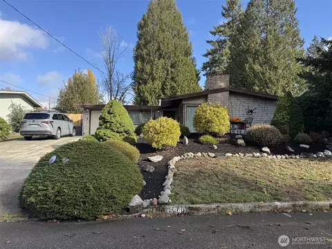 15940 NE 1st St, Bellevue, WA 98008
