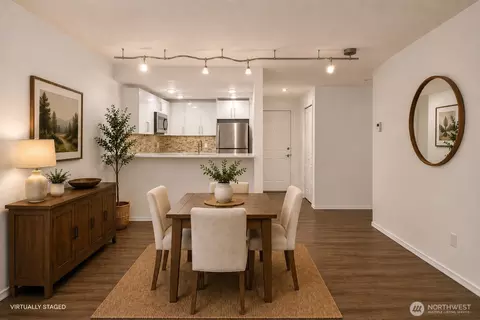 13717 Linden Ave N #221, Seattle, WA 98133