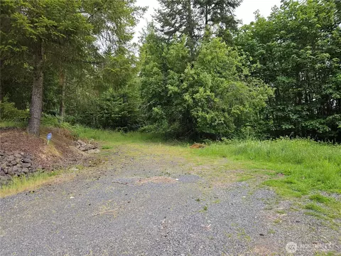 1 Myrtle View Ln, Chehalis, WA 98532