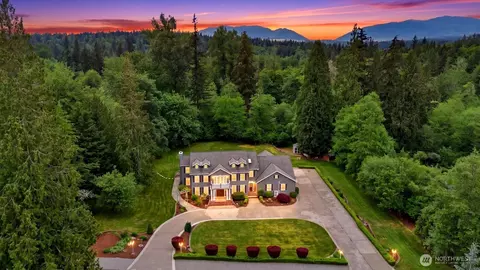 21410 SE 215th St, Maple Valley, WA 98038