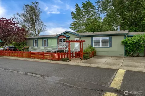 337 Redwood St, Enumclaw, WA 98022