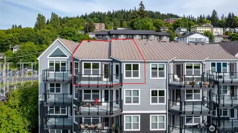 705 N State St #404, Bellingham, WA 98225