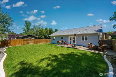 Exterior - 724 Juniper St, Walla Walla, WA 99362 photo 5 of 5