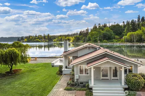 22123 Dockton Rd SW, Vashon, WA 98070