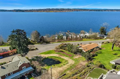 508 8th Ave W #A, Kirkland, WA 98033