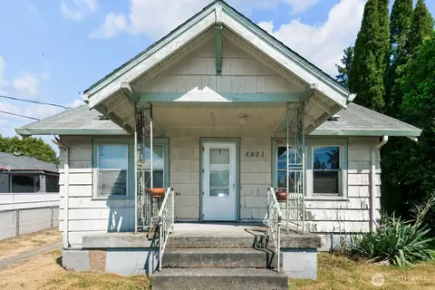 8421 S D St, Tacoma, WA 98444