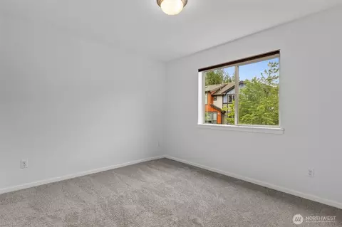 Bedroom - 16516 2nd Park SE, Bothell, WA 98012 photo 6 of 7