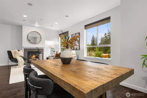 Dining - 16516 2nd Park SE, Bothell, WA 98012 photo 1 of 3