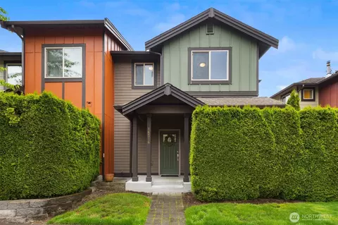 Exterior - 16516 2nd Park SE, Bothell, WA 98012 photo 2 of 6