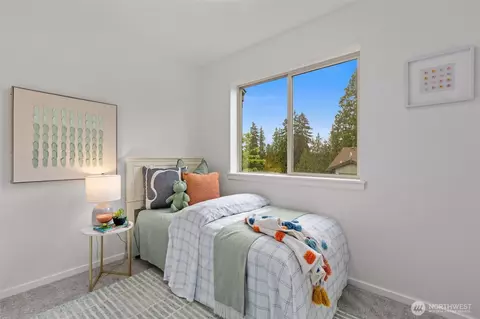 Bedroom - 16516 2nd Park SE, Bothell, WA 98012 photo 5 of 7