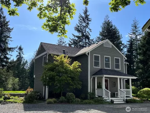 3739 Viewsound Ln SE, Port Orchard, WA 98366