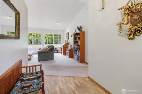 Entry Way - 1607 Winlock Vader Rd, Winlock, WA 98596 photo 1 of 2