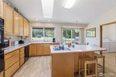 Kitchen - 1607 Winlock Vader Rd, Winlock, WA 98596 photo 1 of 2