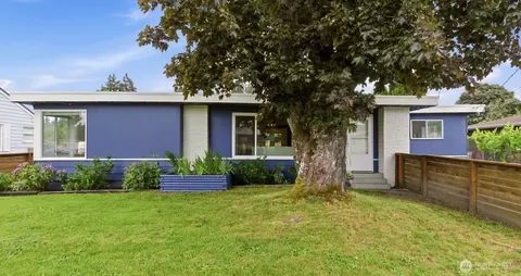 8423 E D St, Tacoma, WA 98445
