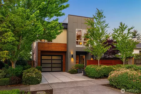 2750 Belvidere Ave SW, Seattle, WA 98126