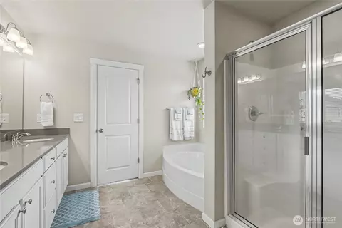 Bath - 214 Fielding St NE, Orting, WA 98360 photo 2 of 3