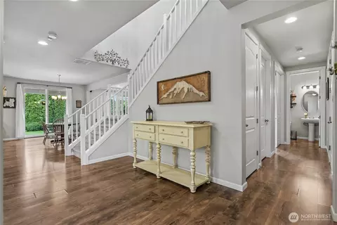 Entry Way - 214 Fielding St NE, Orting, WA 98360 photo 2 of 4